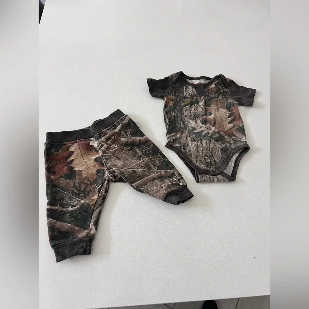 Bass Pro Outdoor Kids Camo‎ Camouflage 2 Piece Set Size 9 Month